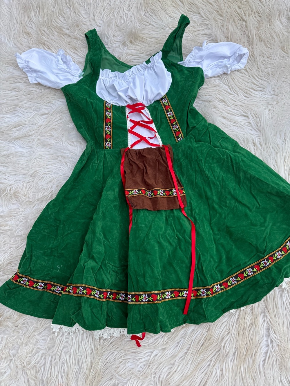 Women’s Oktoberfest Dirndl Costume with Apron (A3)